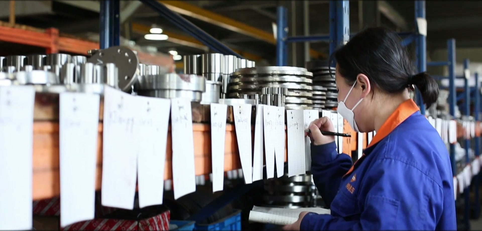 JST worker recording identified hydraulic drive components